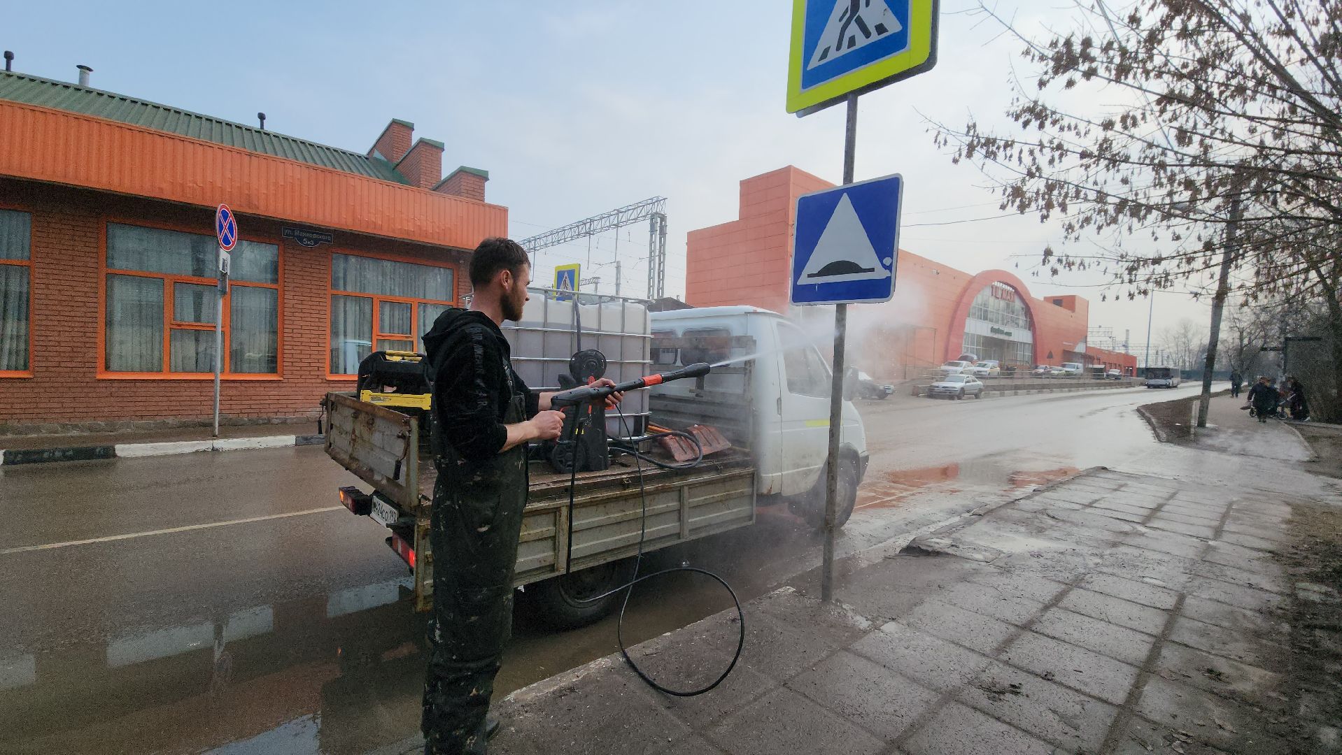 весенняя уборка, Промывка, дорожные знаки, Лобня,