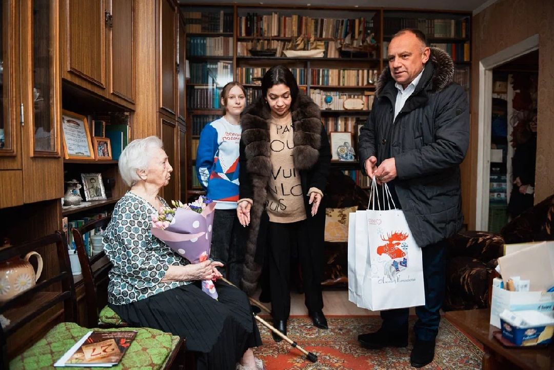 Лосино-Петровский, общество