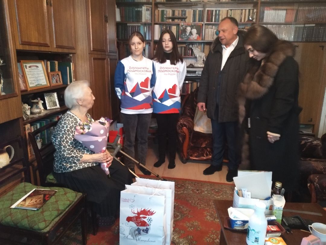 Лосино-Петровский, общество