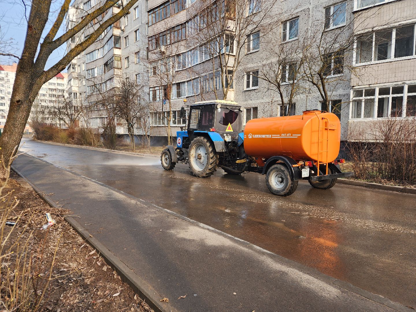фрязино, уборка улиц, уборка газонов, благоустройство,