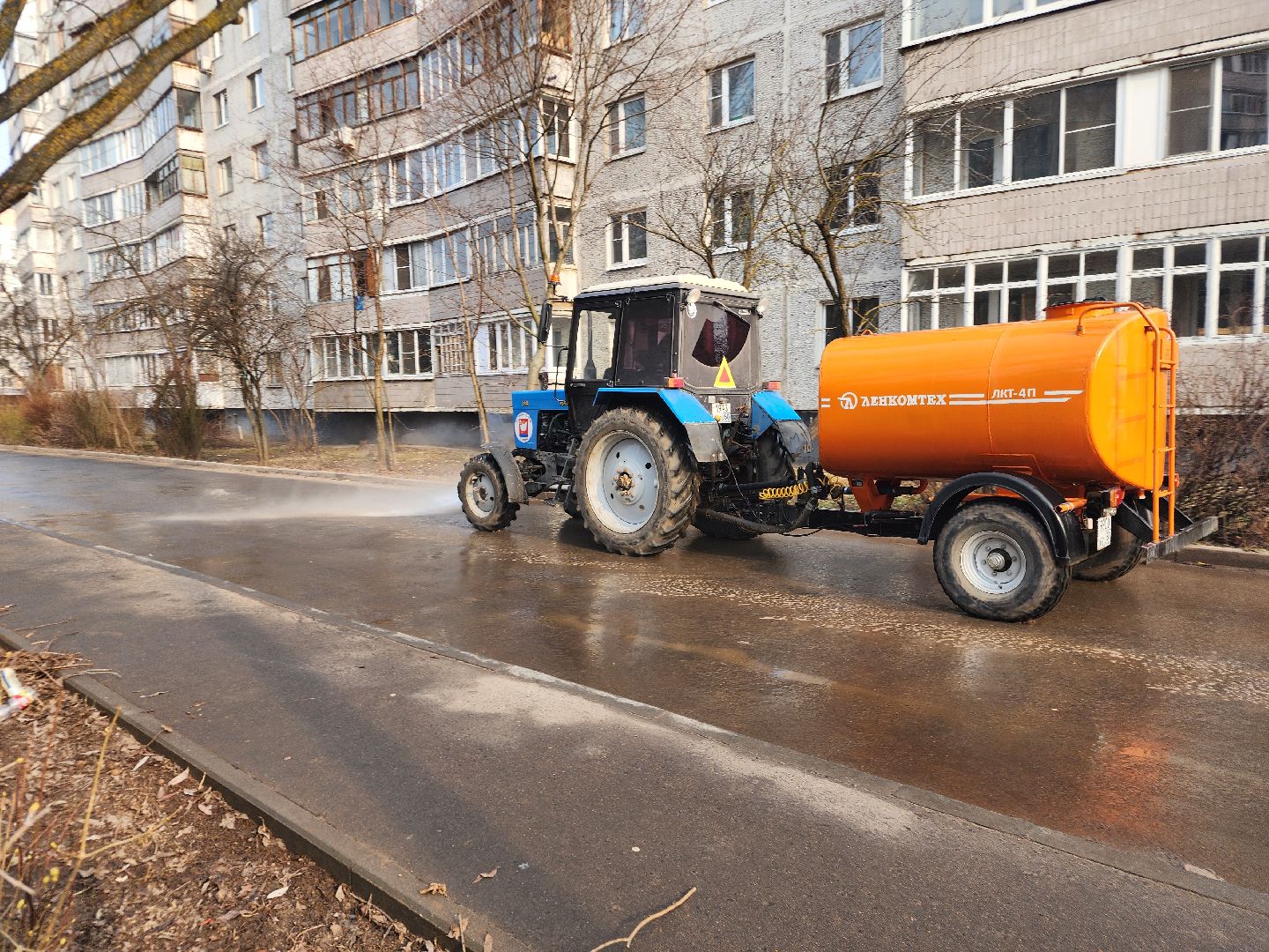 фрязино, уборка улиц, уборка газонов, благоустройство,