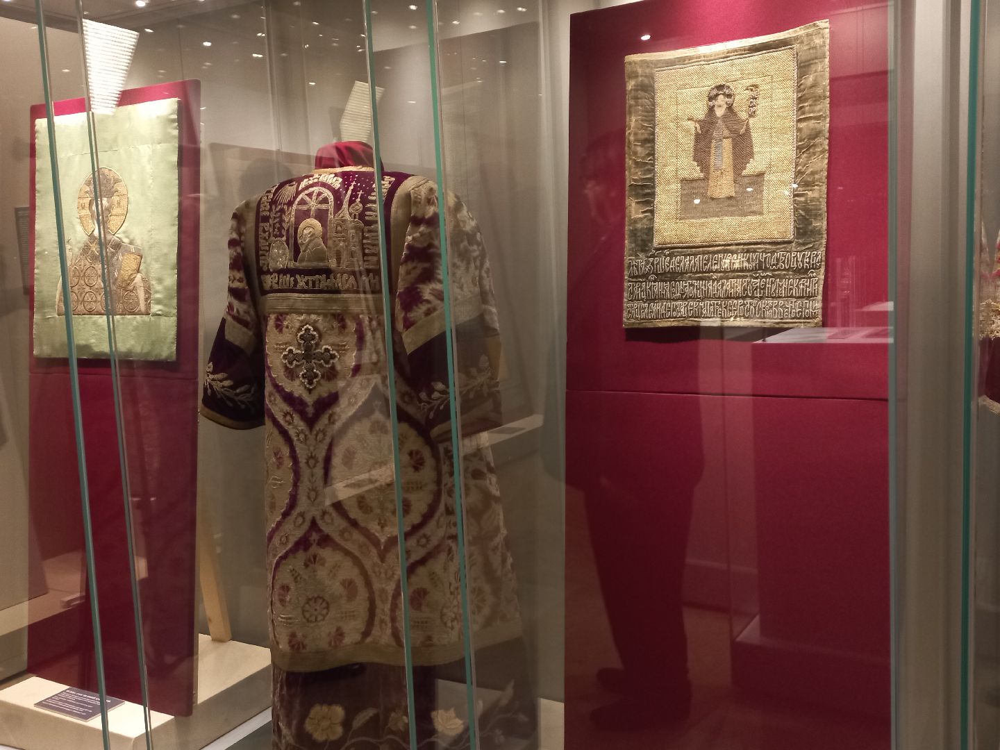 сергиев посад, лавра, сергиево-посадский музей-заповедник, Ризница, шитьё, Кирилло-белозерский музей-заповедник,