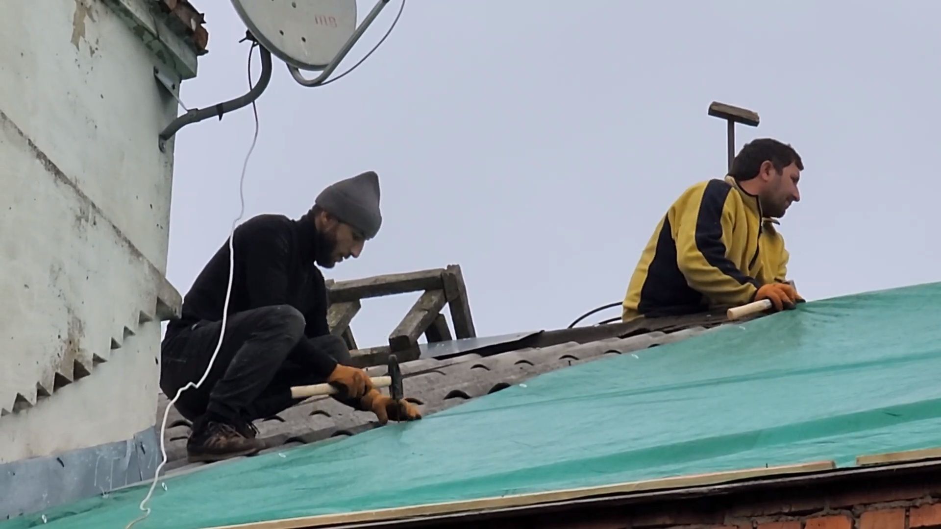 Чехов, улица Ильича 38, жилой дом, капитальный ремонт кровли, капремонт крыши, демонтажные работы, новый каркас, покрытие кровли, обновление,гидроизоляция, теплоизоляция, Фонд капремонта Московской области,