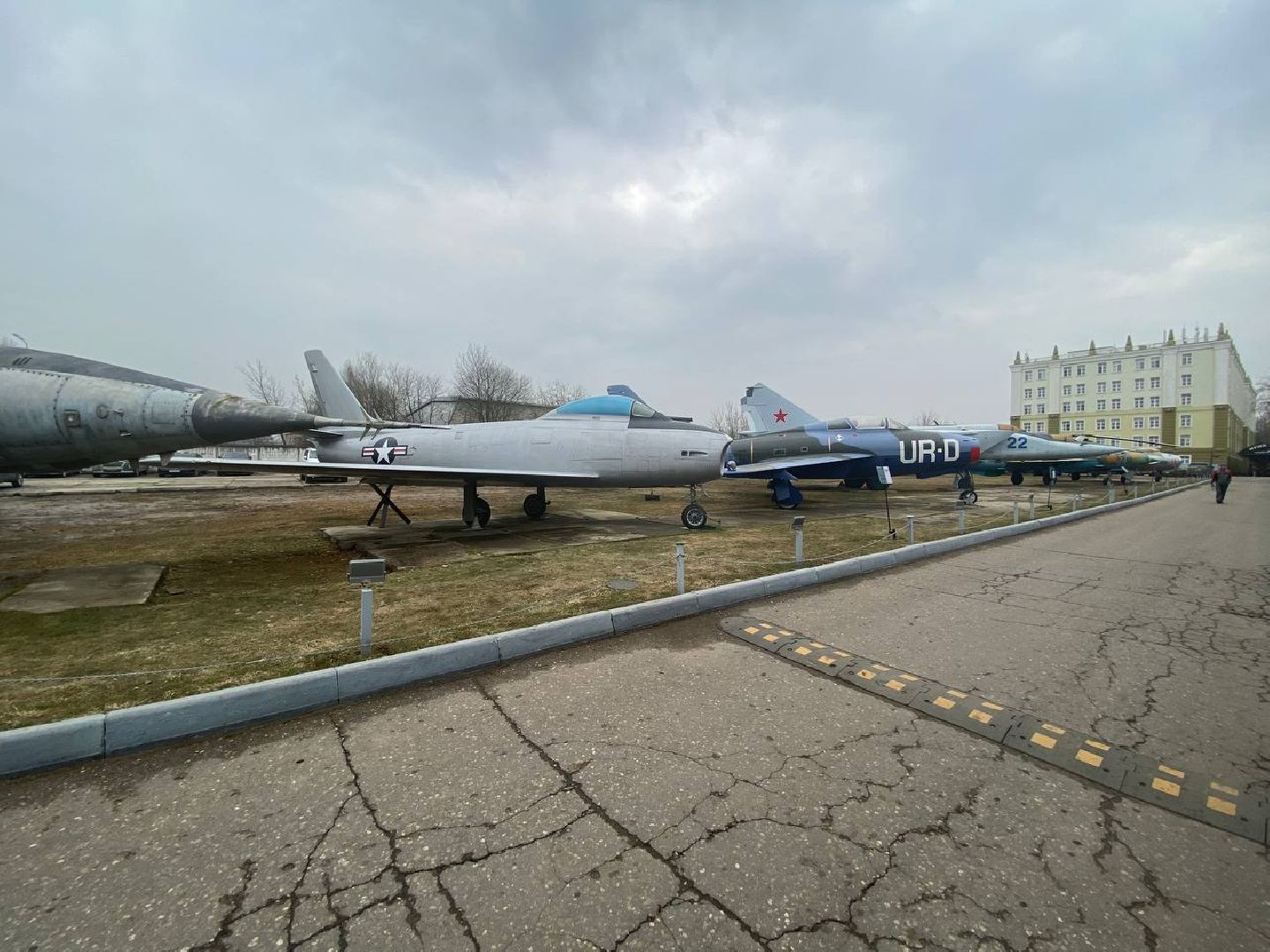 музей техники Вадима Задорожного, самолет, МИГ-25 БМ, военный самолет, новый экспонат в музее техники Задорожного,
