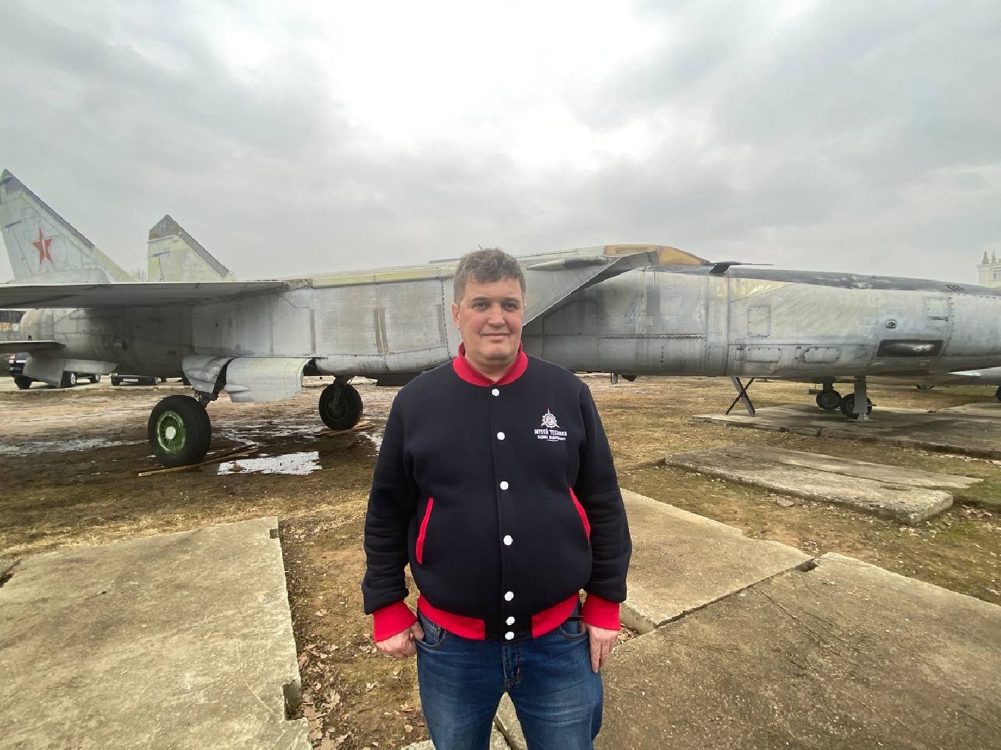 музей техники Вадима Задорожного, самолет, МИГ-25 БМ, военный самолет, новый экспонат в музее техники Задорожного,