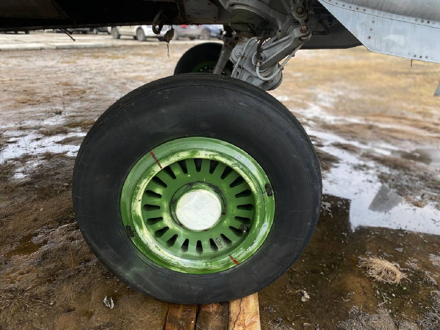 музей техники Вадима Задорожного, самолет, МИГ-25 БМ, военный самолет, новый экспонат в музее техники Задорожного,