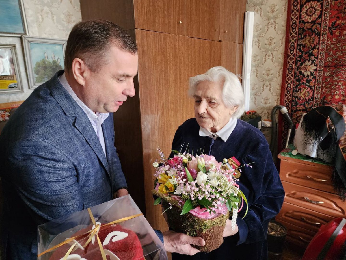 солнечногорск, ветеран, поздравление, медаль, праздник,