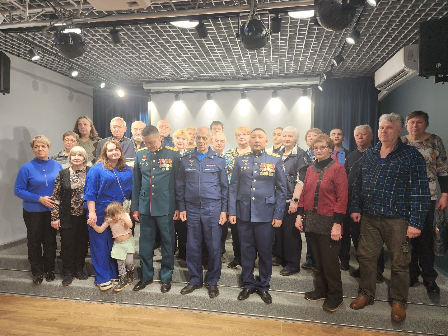 долгопрудный, Центральная модельная библиотека, 72-летний мужчина на СВО, Вячеслав Шевяков, урок мужества, Книга Мобилизация,