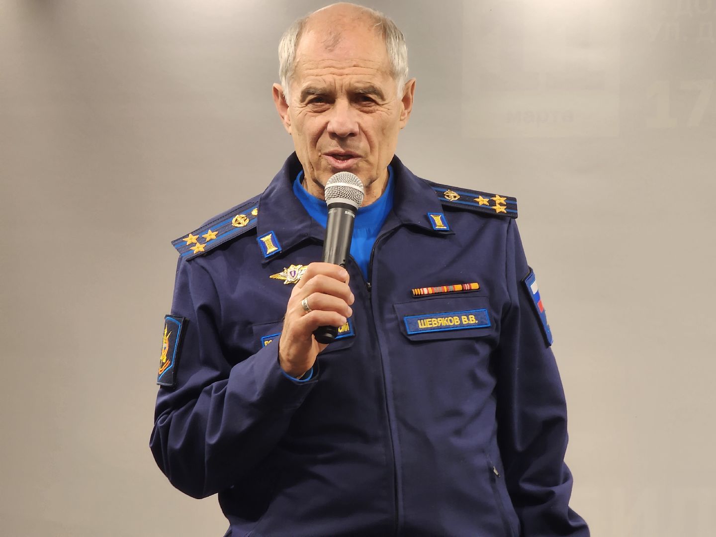 долгопрудный, Центральная модельная библиотека, 72-летний мужчина на СВО, Вячеслав Шевяков, урок мужества, Книга Мобилизация,