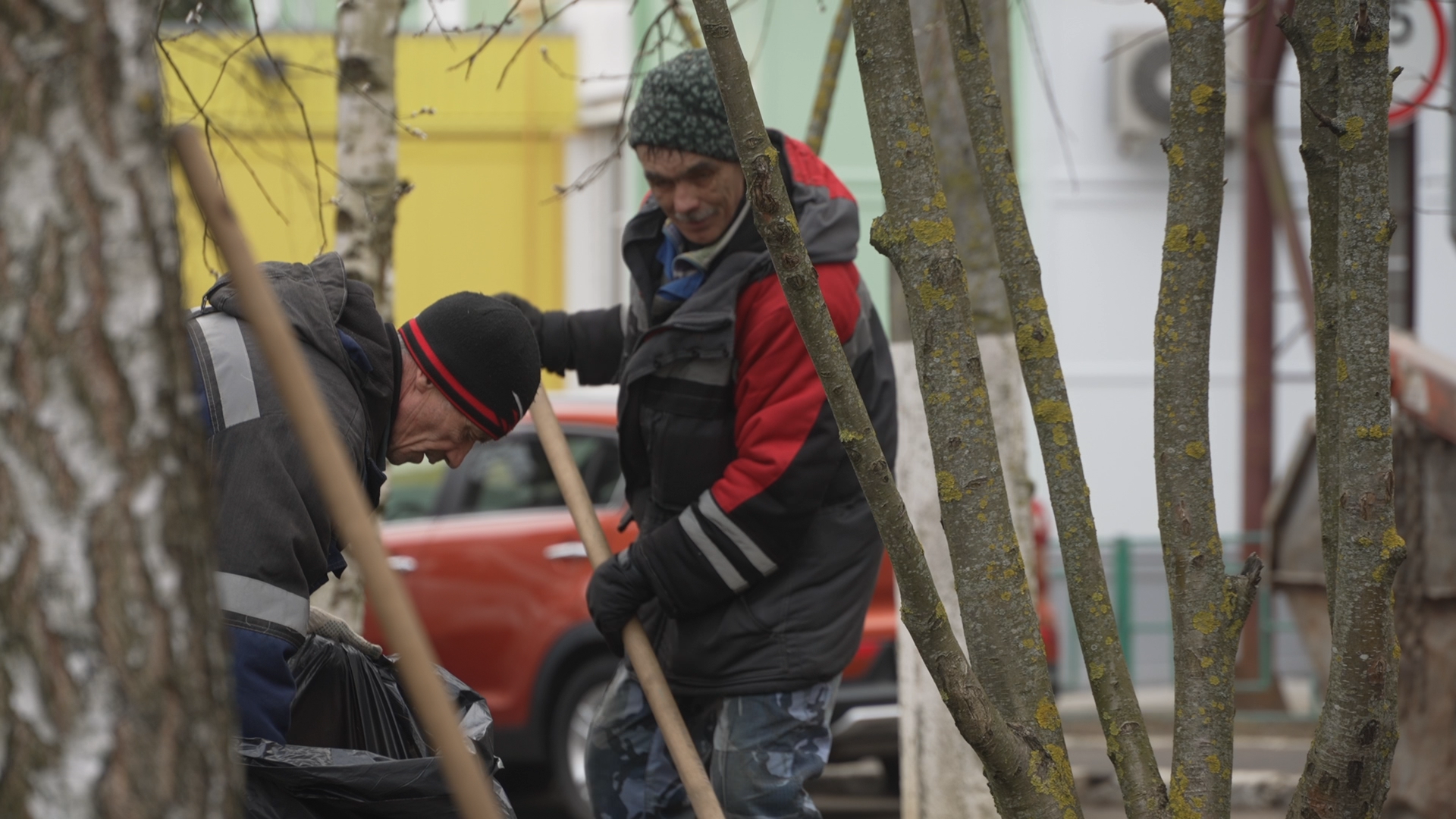 уборка дорог,Власиха уборка улиц, мкр заозерный власиха, Власиха Заозерная, весенняя уборка,