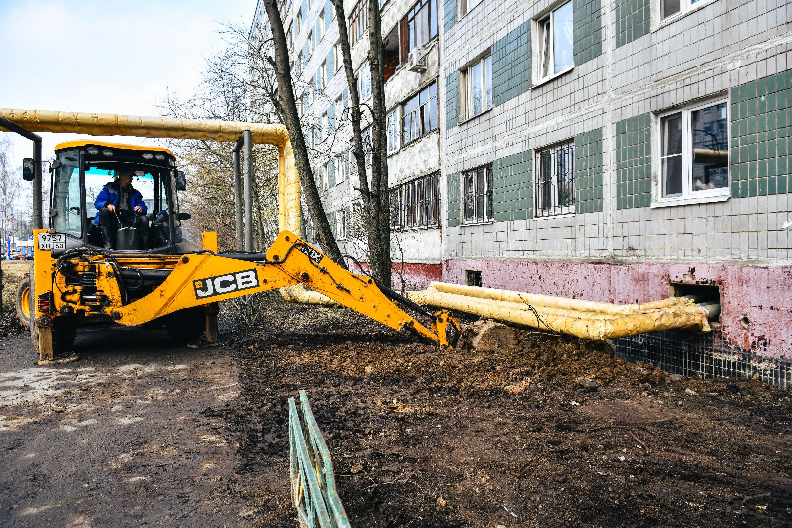 яма, трубы, ремонт,