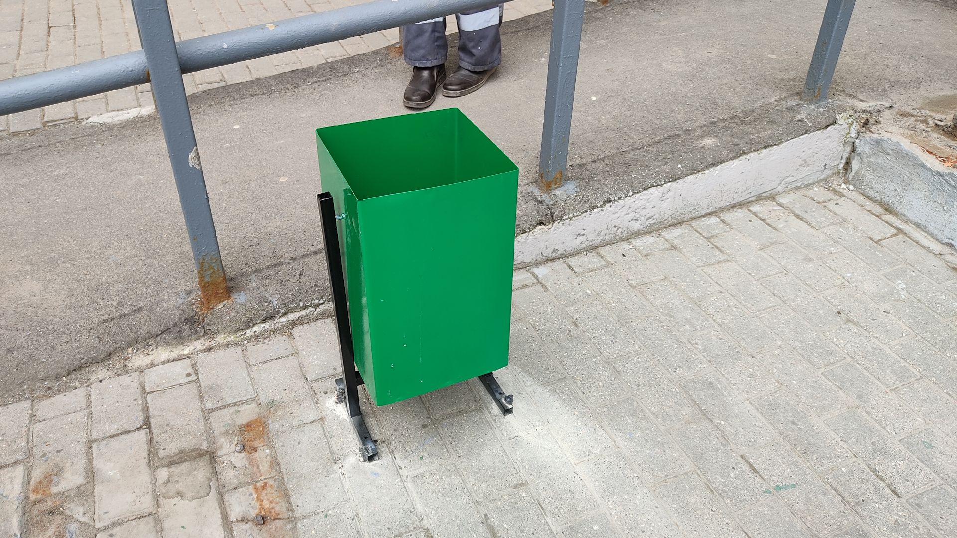 Лобня, ЖКХ, урны