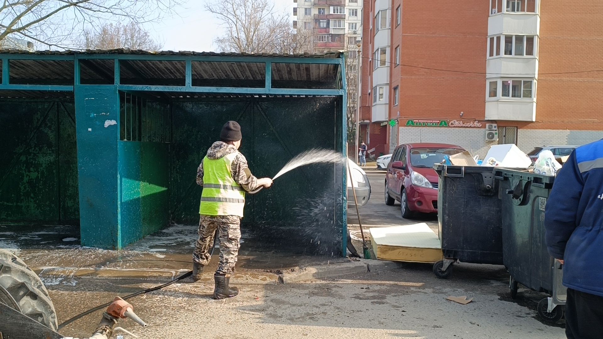 лобня, жкх, контейнерные площадки,