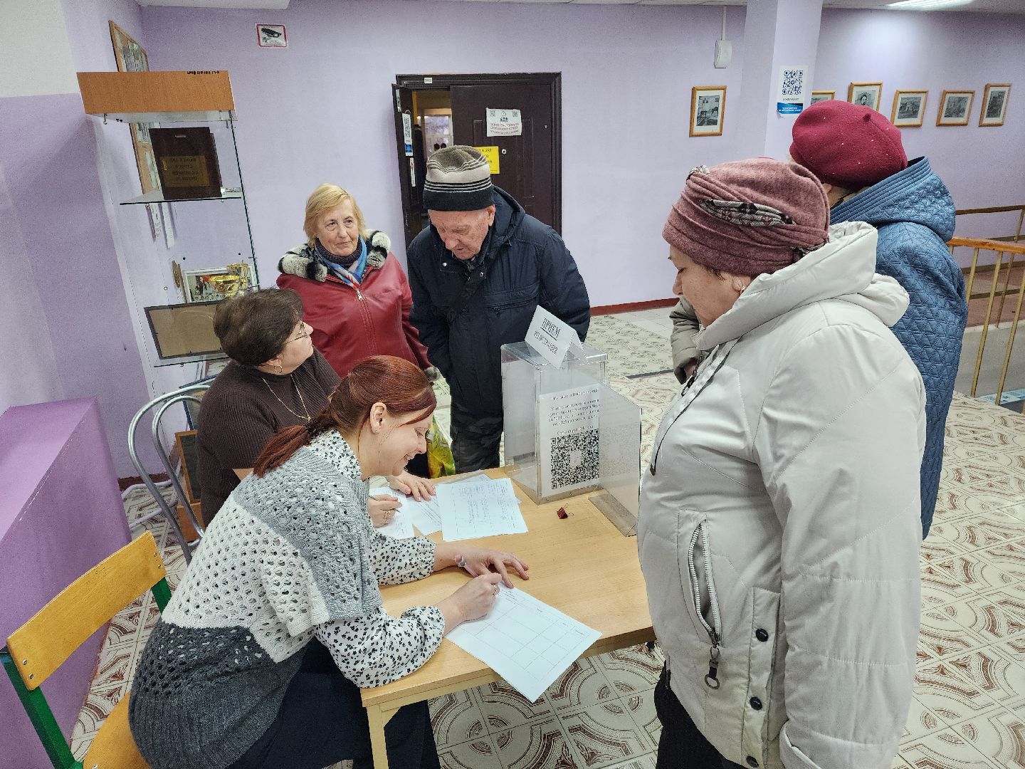 Чехов, село Новый Быт, выездная администрация, встреча с жителями, обращения граждан, улица Новая, содержание многоквартирных домов, уборка в подъездах, текущий ремонт,