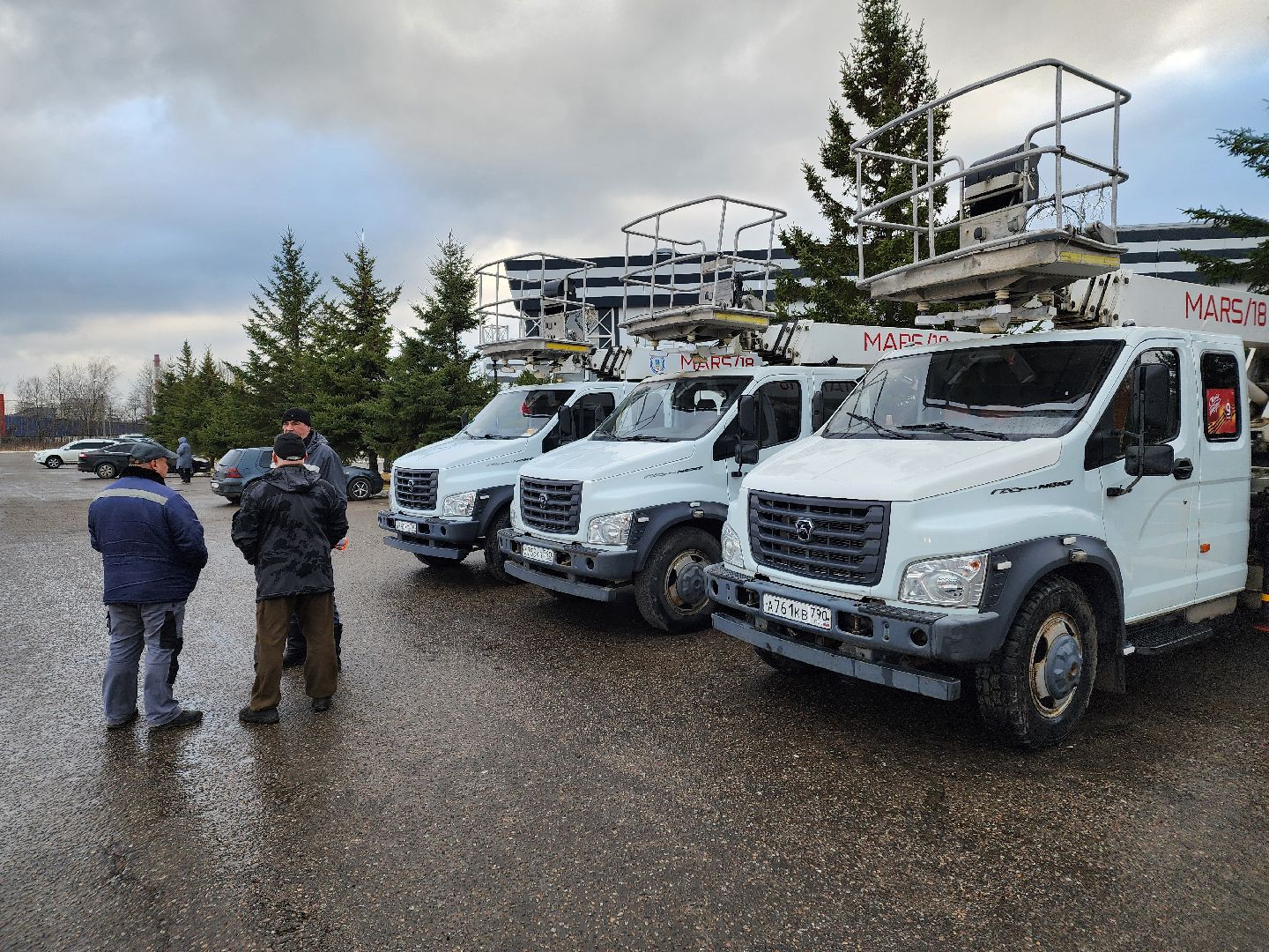 Чехов, уборочная техника, инвентарь, средства малой механизации, дворники, смотр, проверка, подготовка к весенне-летнему сезону, мбу чеховское благоустройство, глава округа михаил собакин,