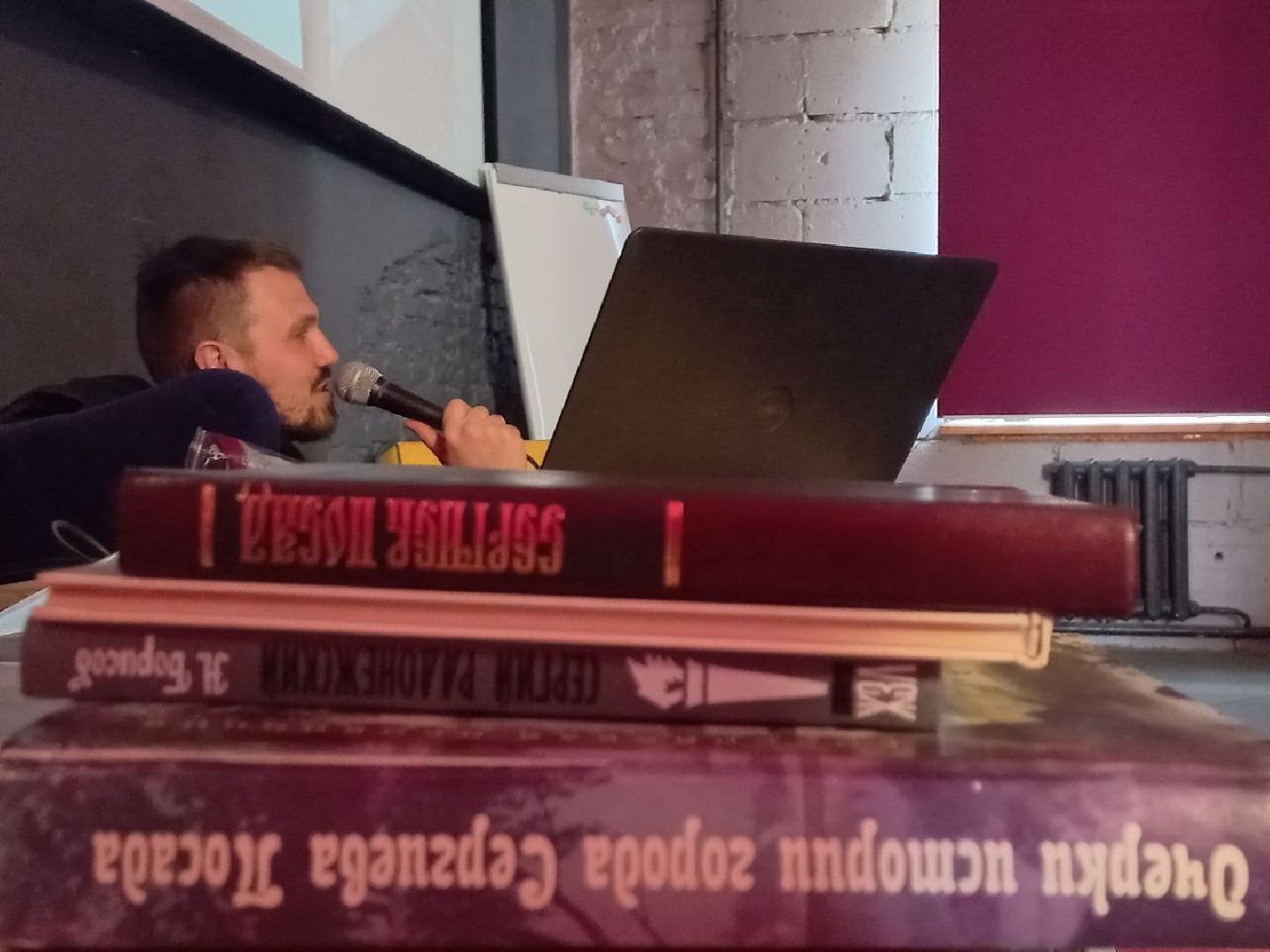 сергиев посад, трикотажка, книги, издательство ad marginem, книжный маркет, михаил семенов,