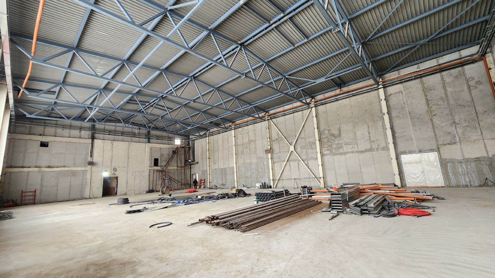 Строительство физкультурно-оздоровительного комплекса, Внутрення отделка ФОК, Утепление фасада эллинга,