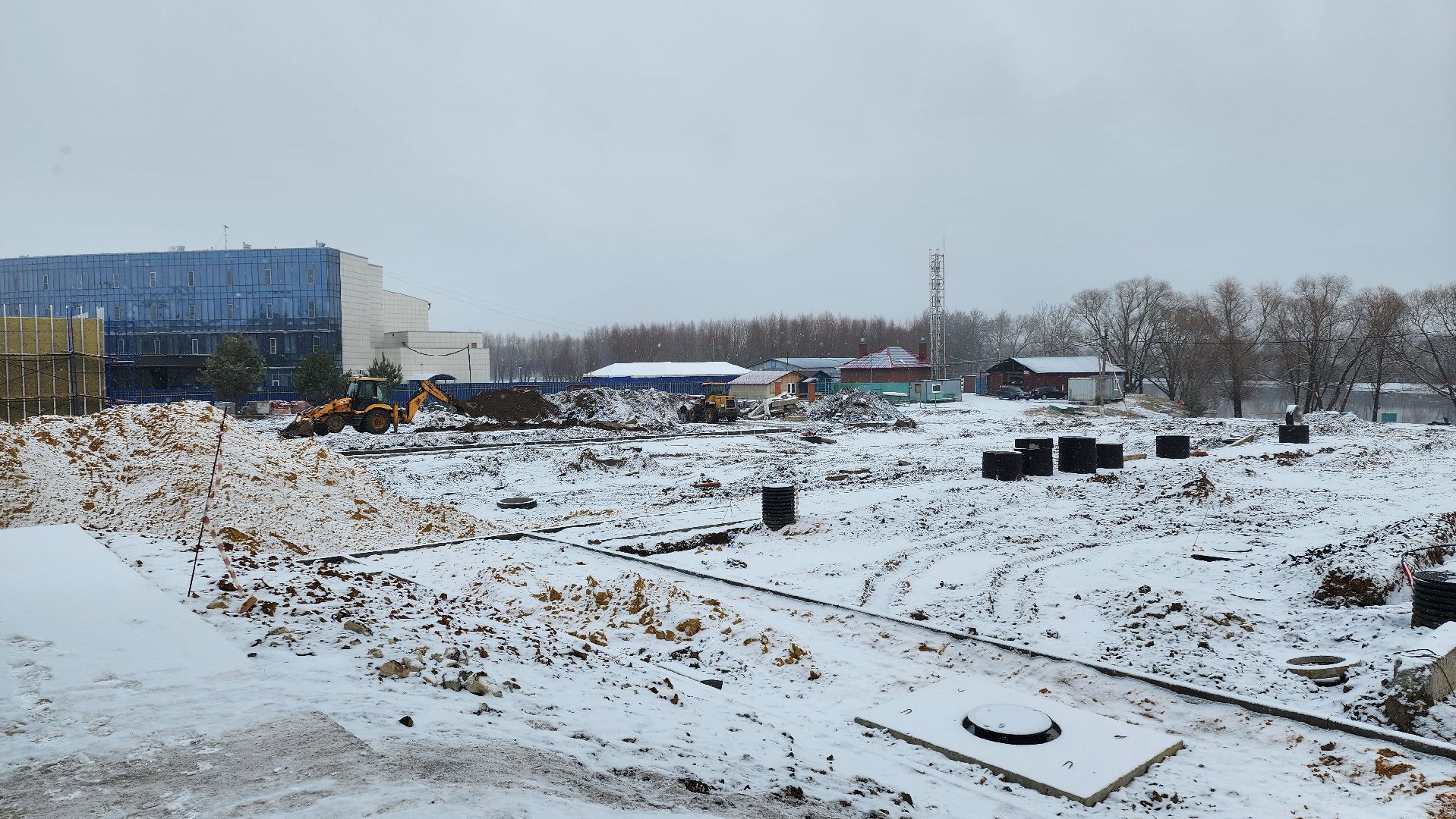 Строительство физкультурно-оздоровительного комплекса, Внутрення отделка ФОК, Утепление фасада эллинга,