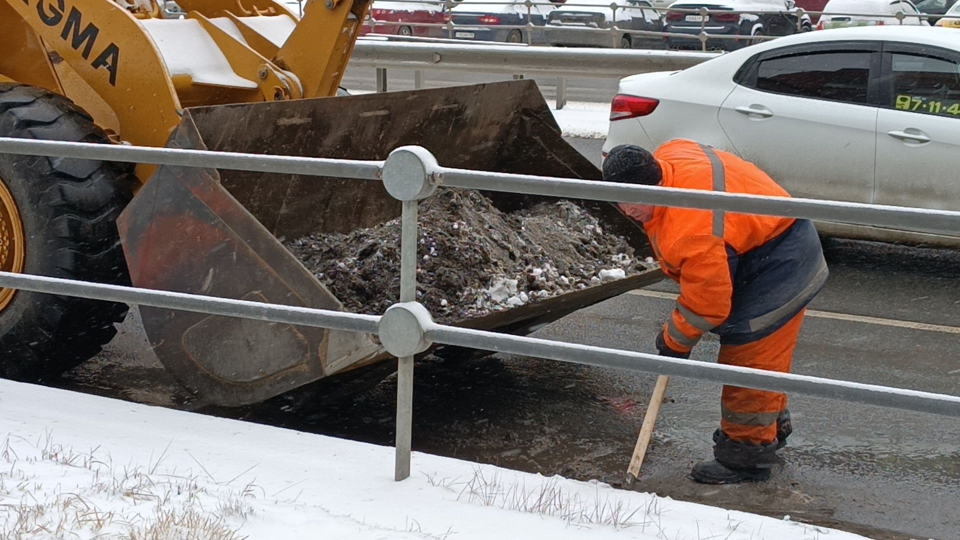 уборка снега, снегопад, щёлково, коммунальная служба,