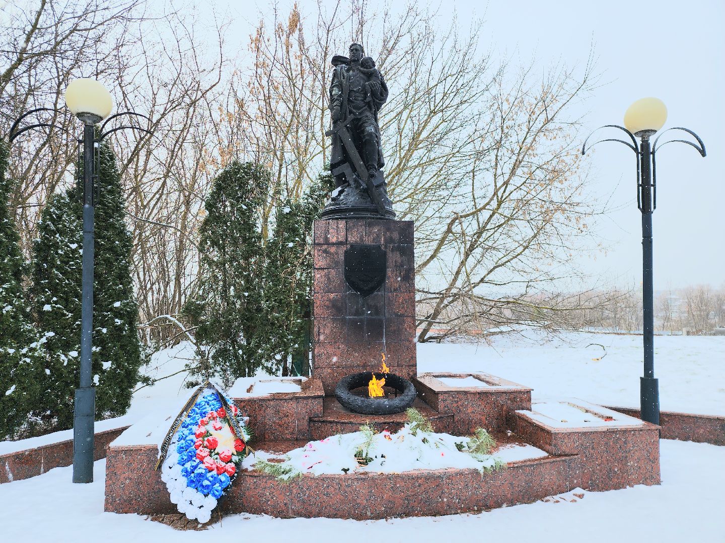 серпухов, подмосковье, воин-освободитель, вучетич,