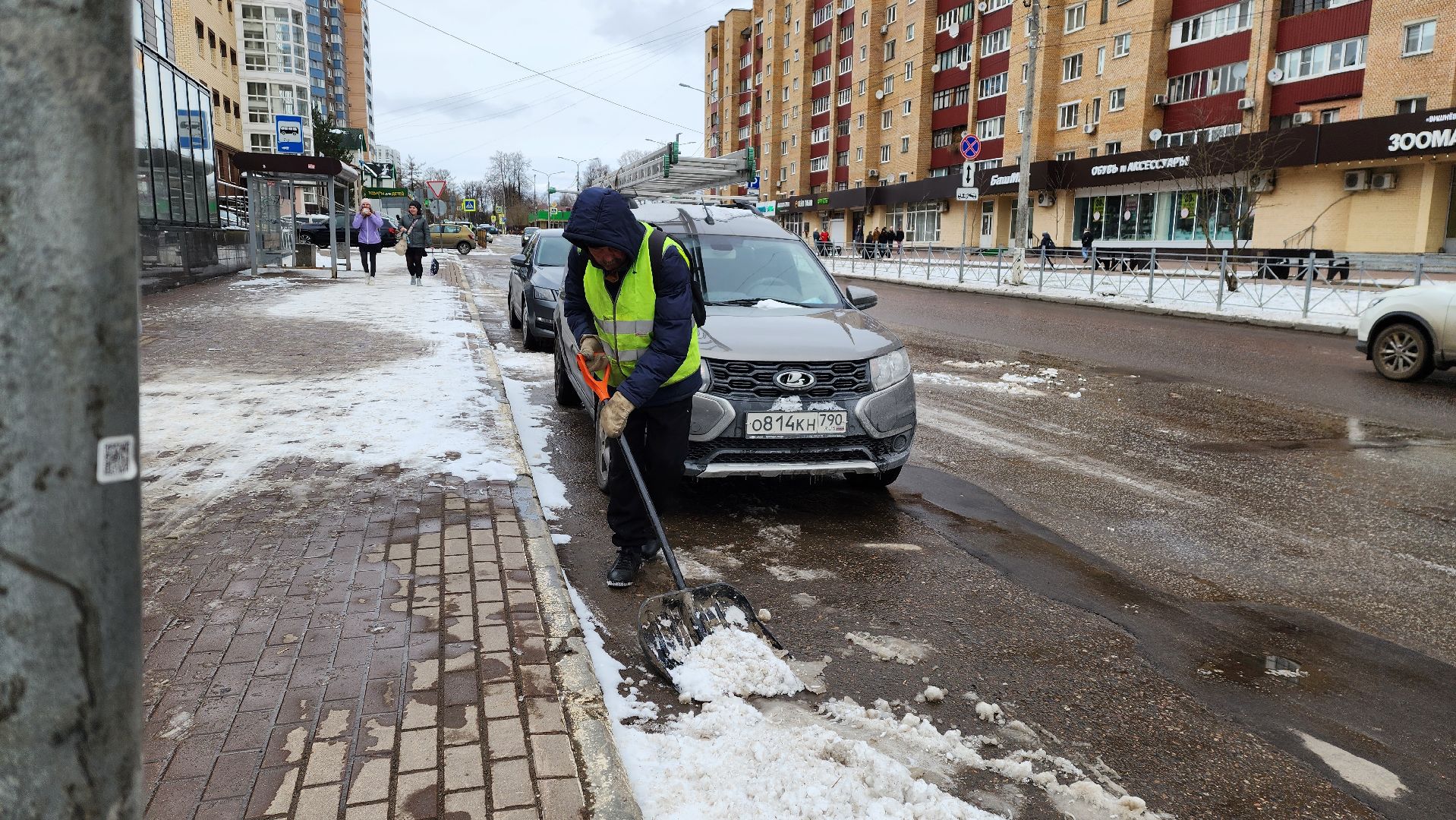 солнечногорск, уборка снега, улица дзержинского, снегопад,