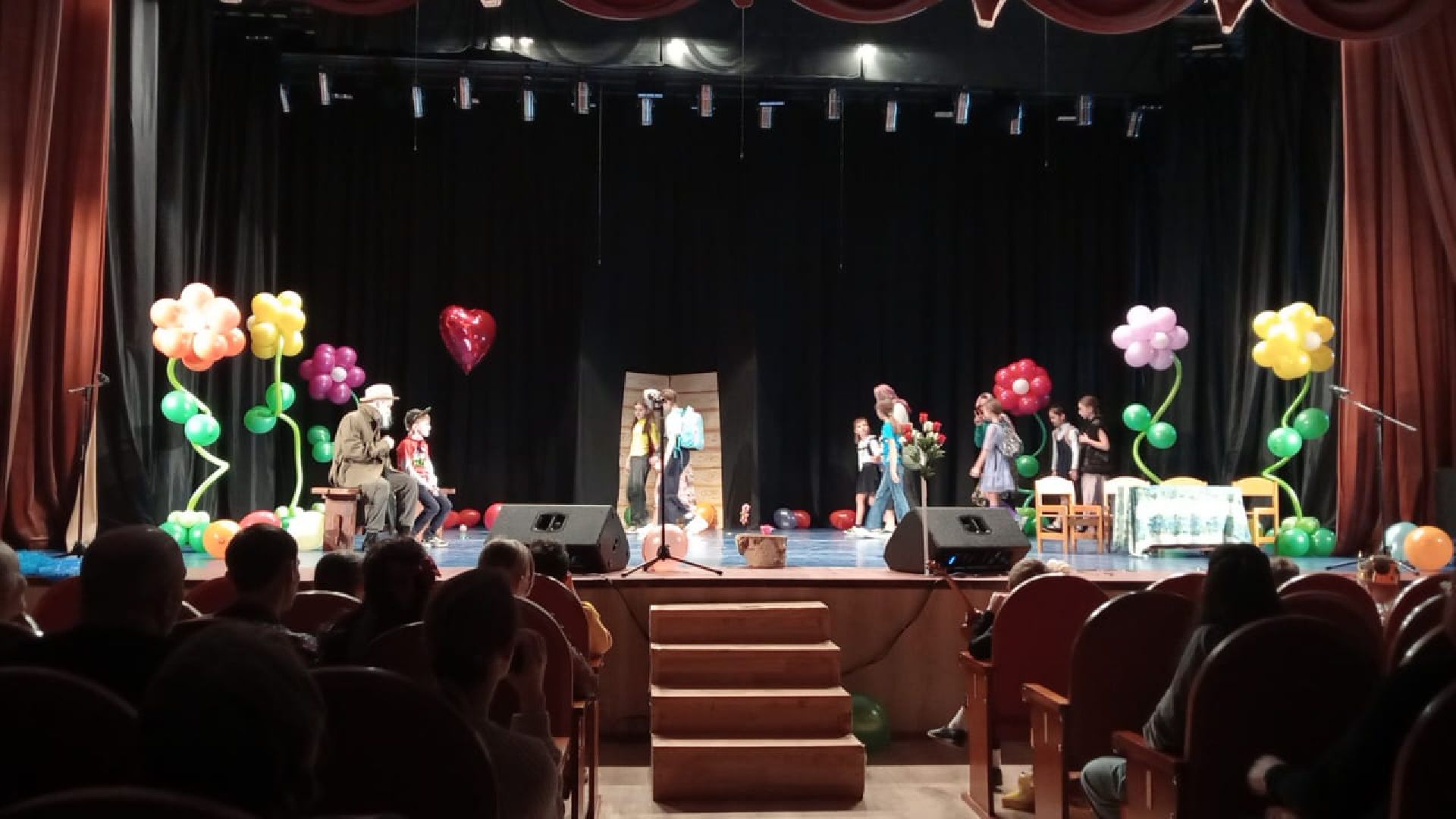 пушкинский округ, спектакль, дети и родители, театральная постановка, режиссеры,юные зрители, артисты,