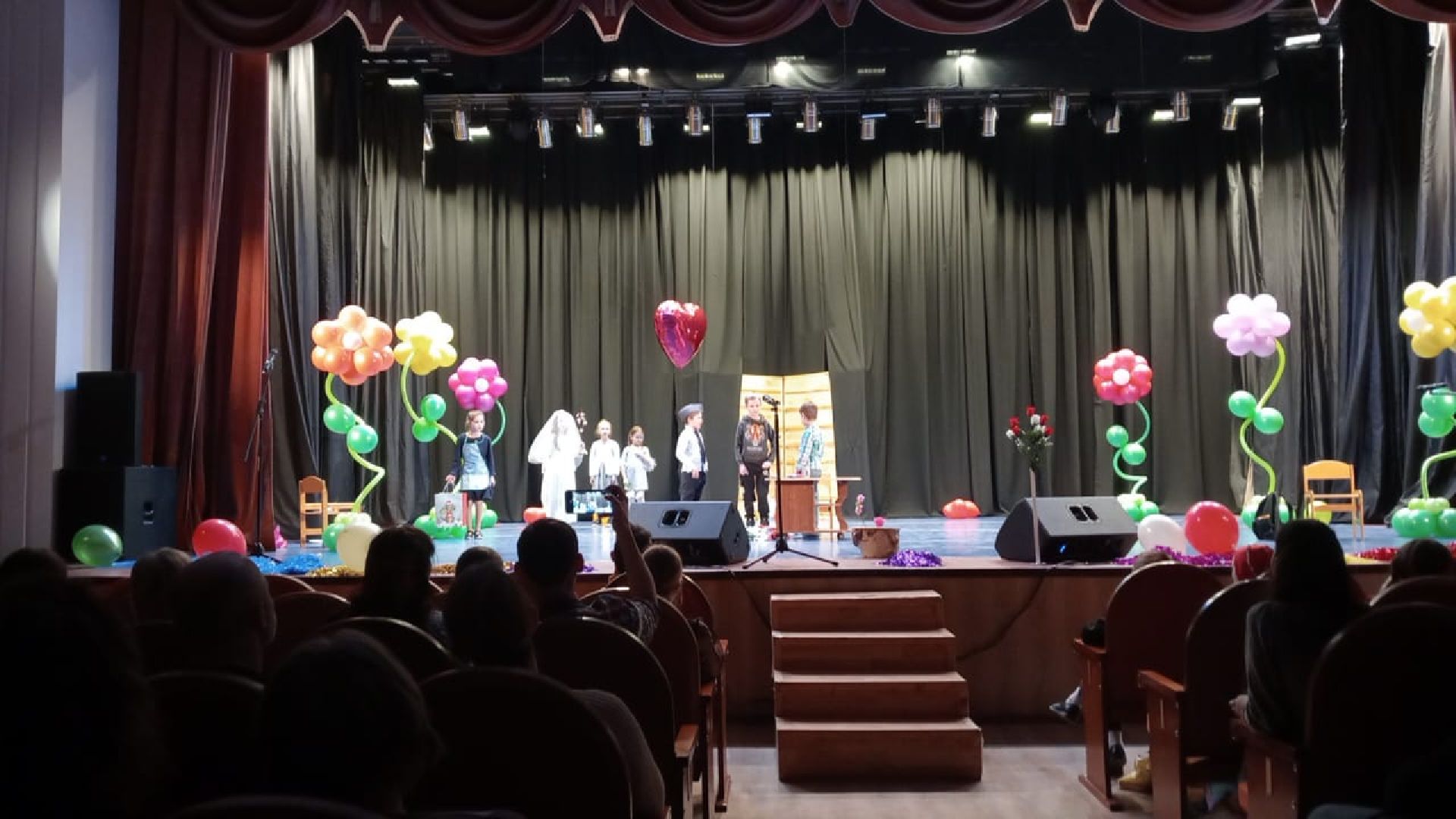 пушкинский округ, спектакль, дети и родители, театральная постановка, режиссеры,юные зрители, артисты,