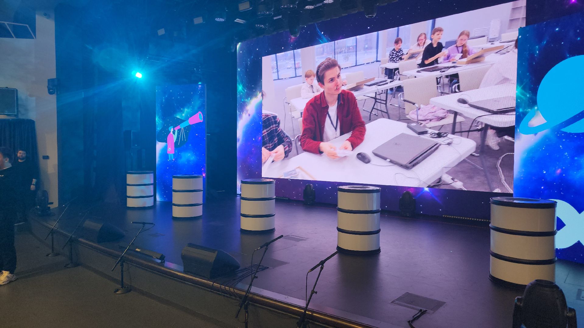 долгопрудный, физтех лицей, технопарк физтех-лицея, СУНЦ МГУ, светодиодное шоу, всероссийская олимпиада школьников,