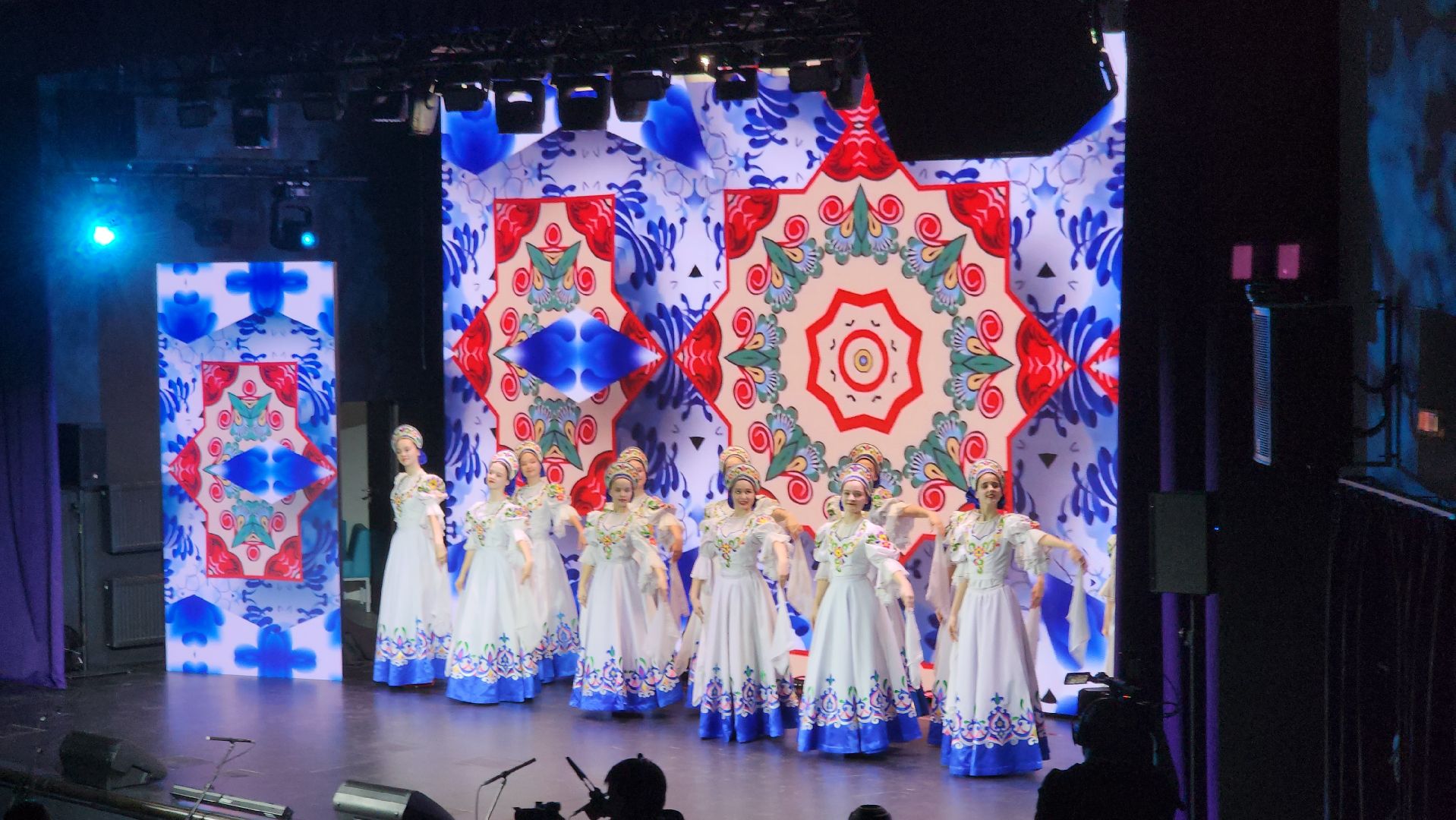 долгопрудный, физтех лицей, технопарк физтех-лицея, СУНЦ МГУ, светодиодное шоу, всероссийская олимпиада школьников,