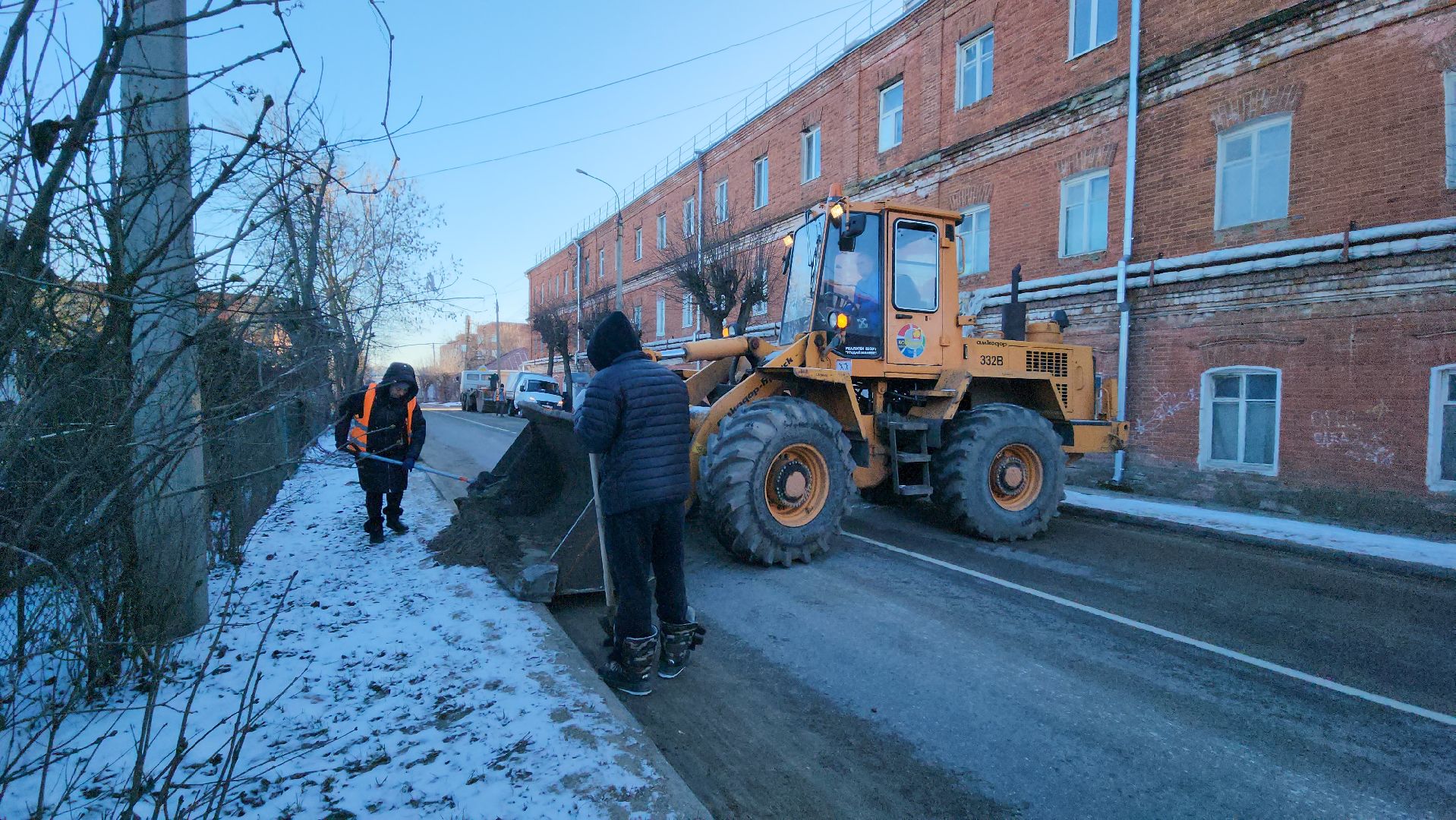 серпухов, улица кожевенная, комбинат благоустройства, месячник благоустройства, вертикалки,