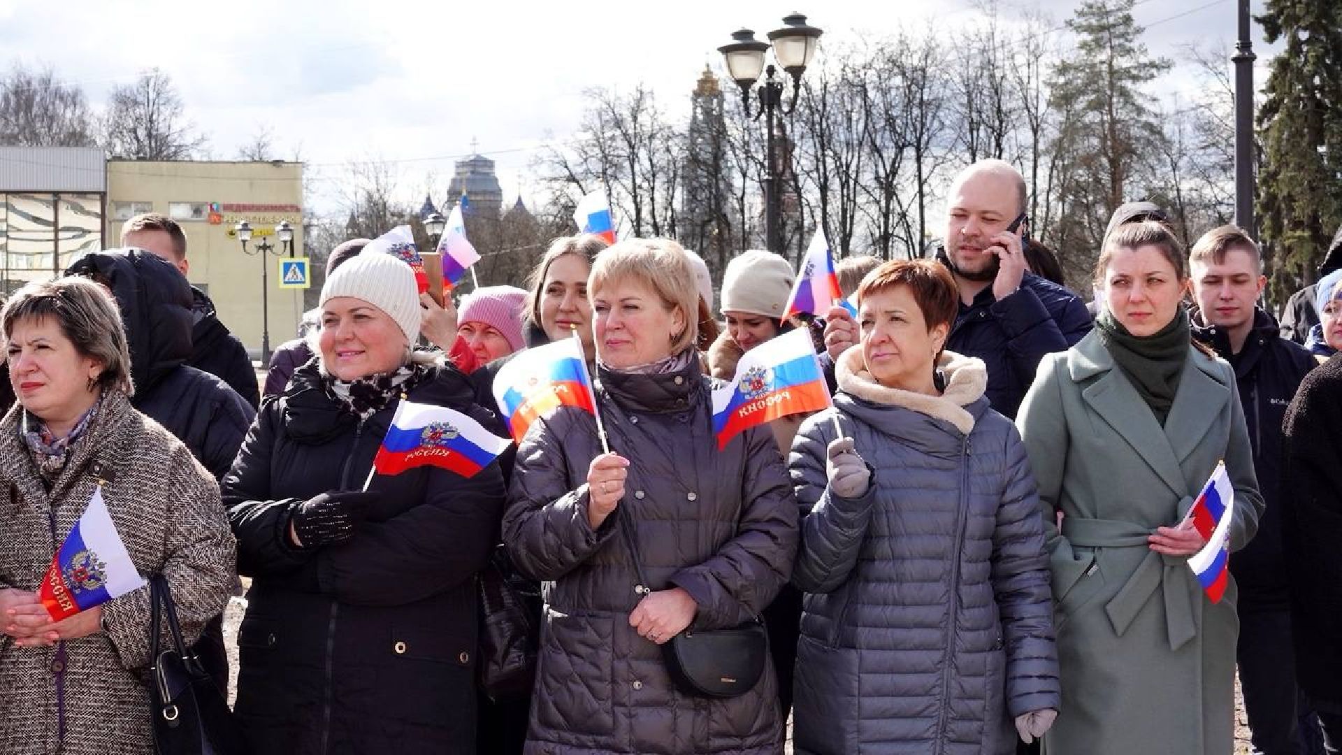 крымская весна, сергиев посад, флешмоб, патриотизм, сергиево-посадский городской округ, триколор,