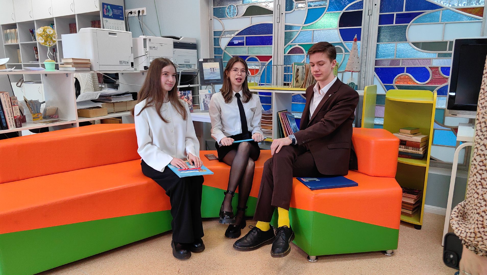 круглый стол, крым и россия, воссоединение, школа, учащиеся, история,