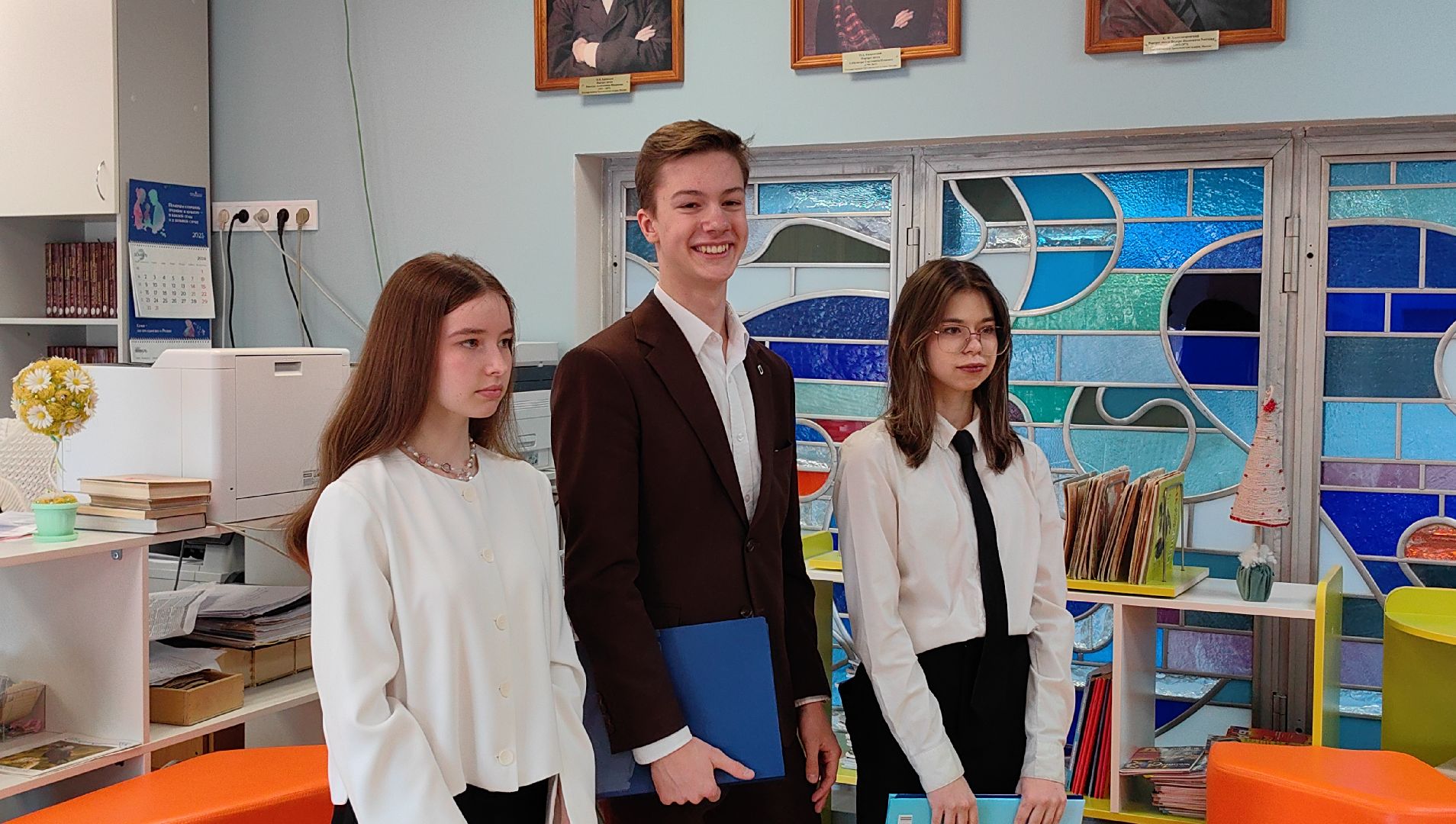 круглый стол, крым и россия, воссоединение, школа, учащиеся, история,