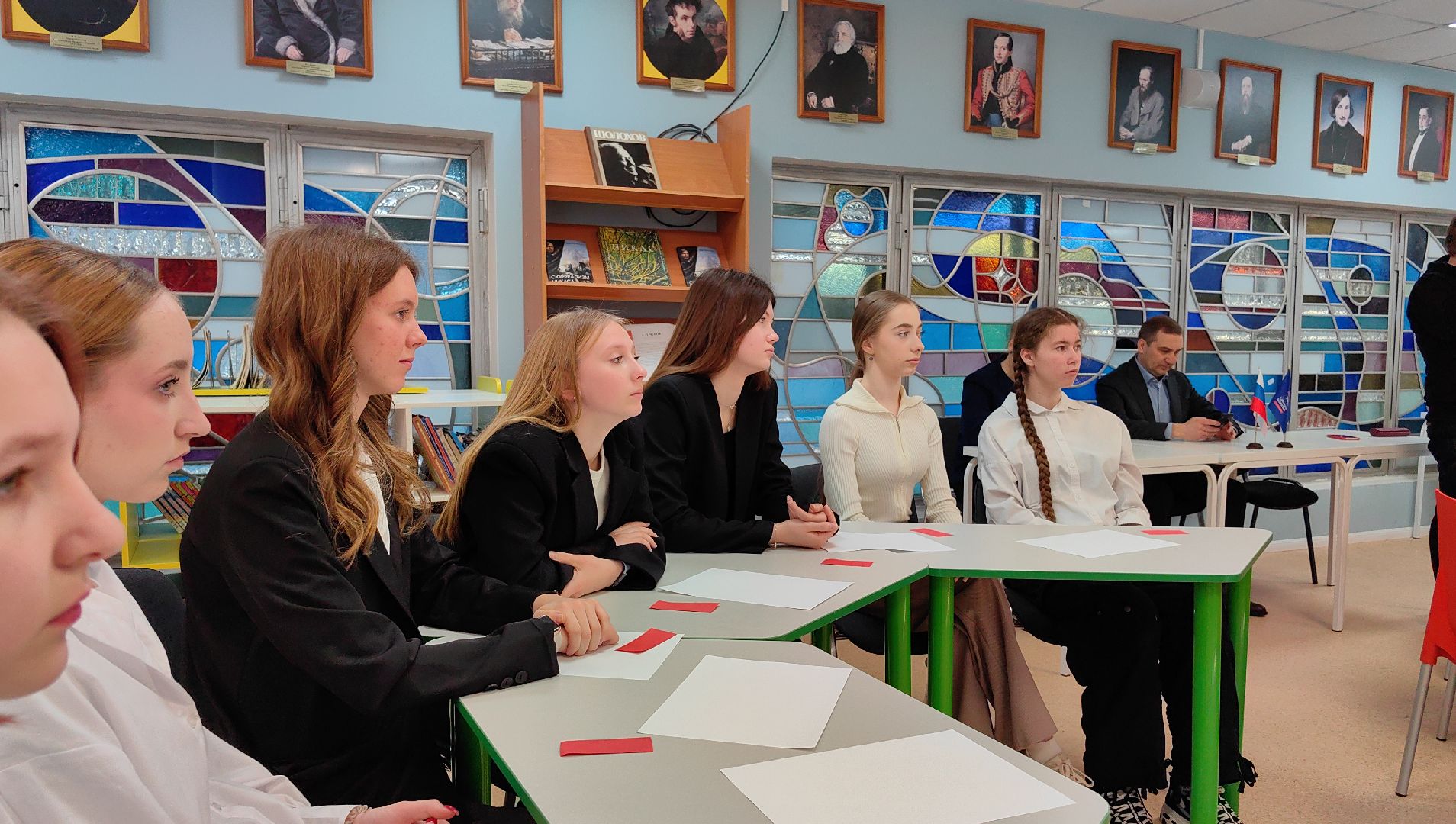 круглый стол, крым и россия, воссоединение, школа, учащиеся, история,