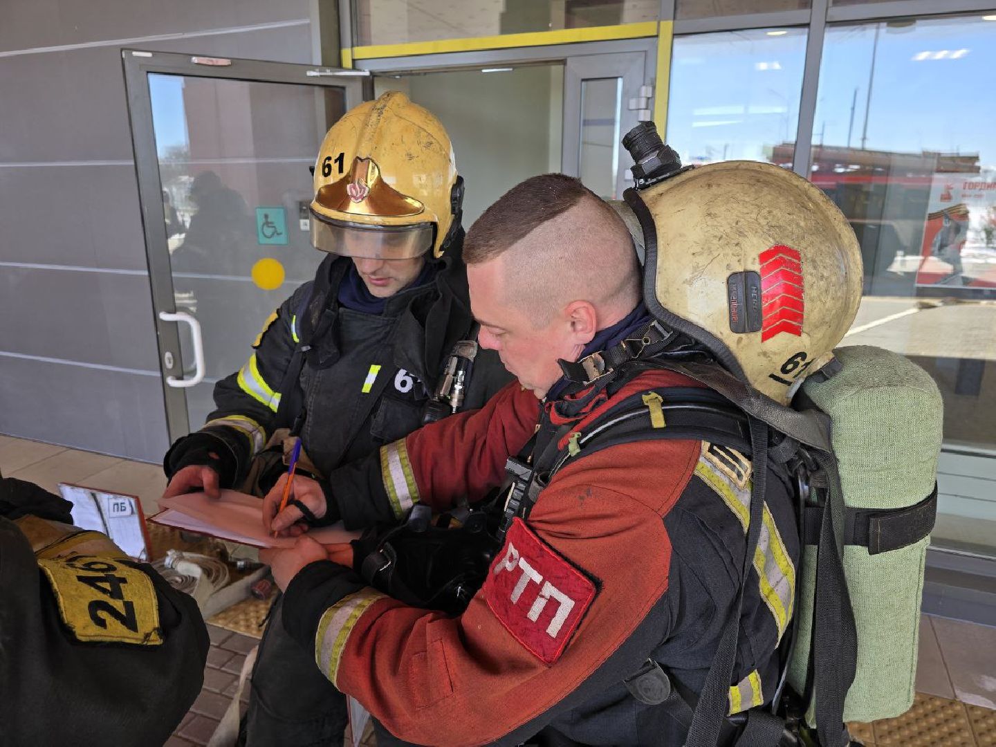 можайск, можайский муниципальный округ, подмосковье, мчс, учения, единый день тренировок, школьники, эвакуация, пожар, спасение ребенка,