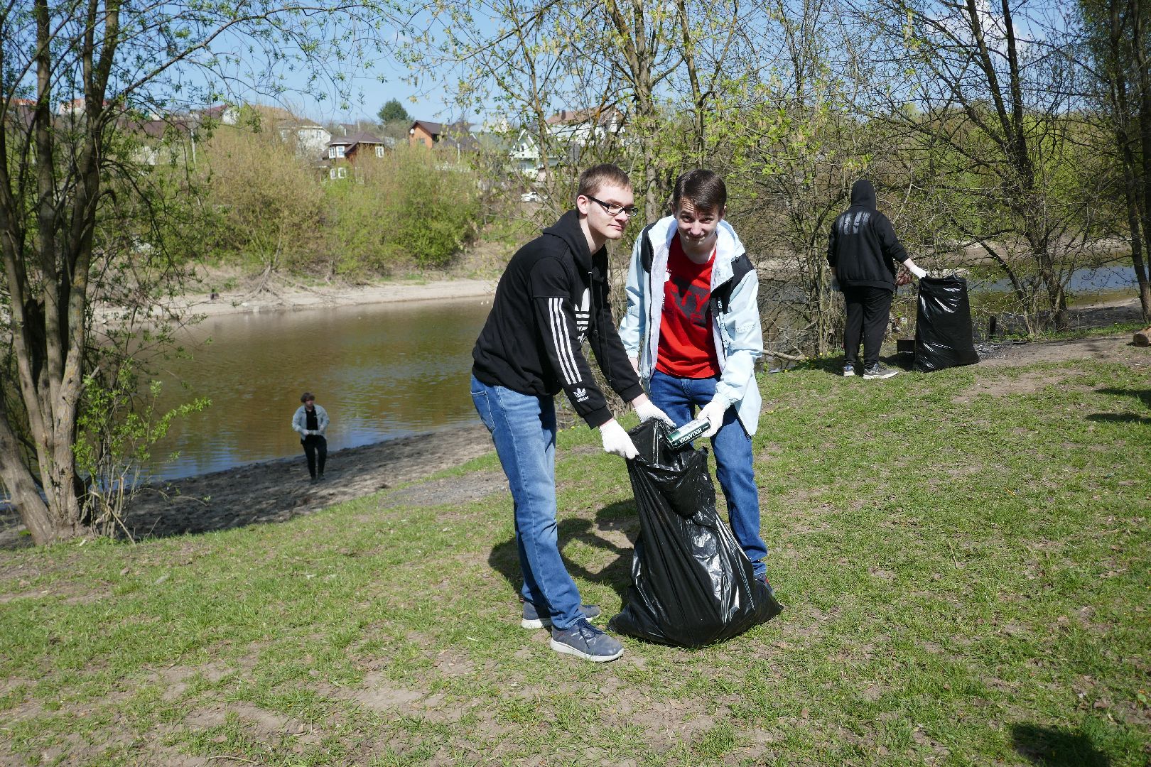 Подольск, Пахра, студенты, уборка, благоустройство, субботник