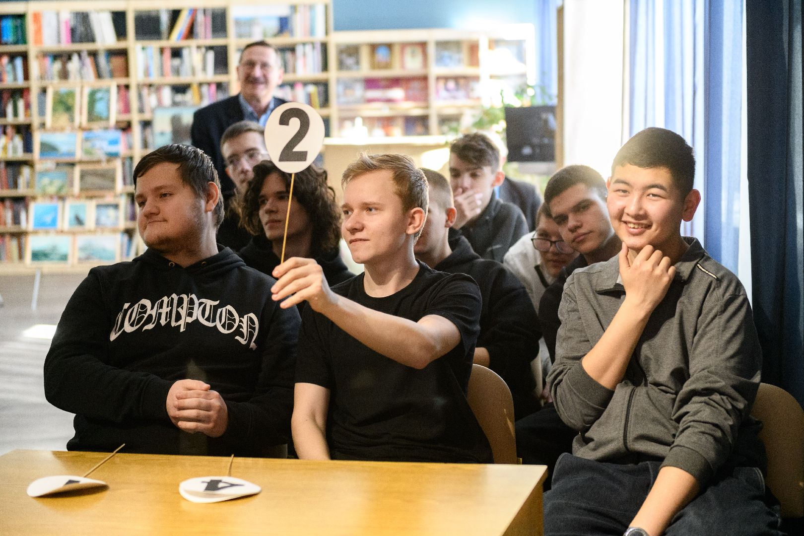 лыткарино, культура, центральная библиотека, крымская весна, вертикалки,