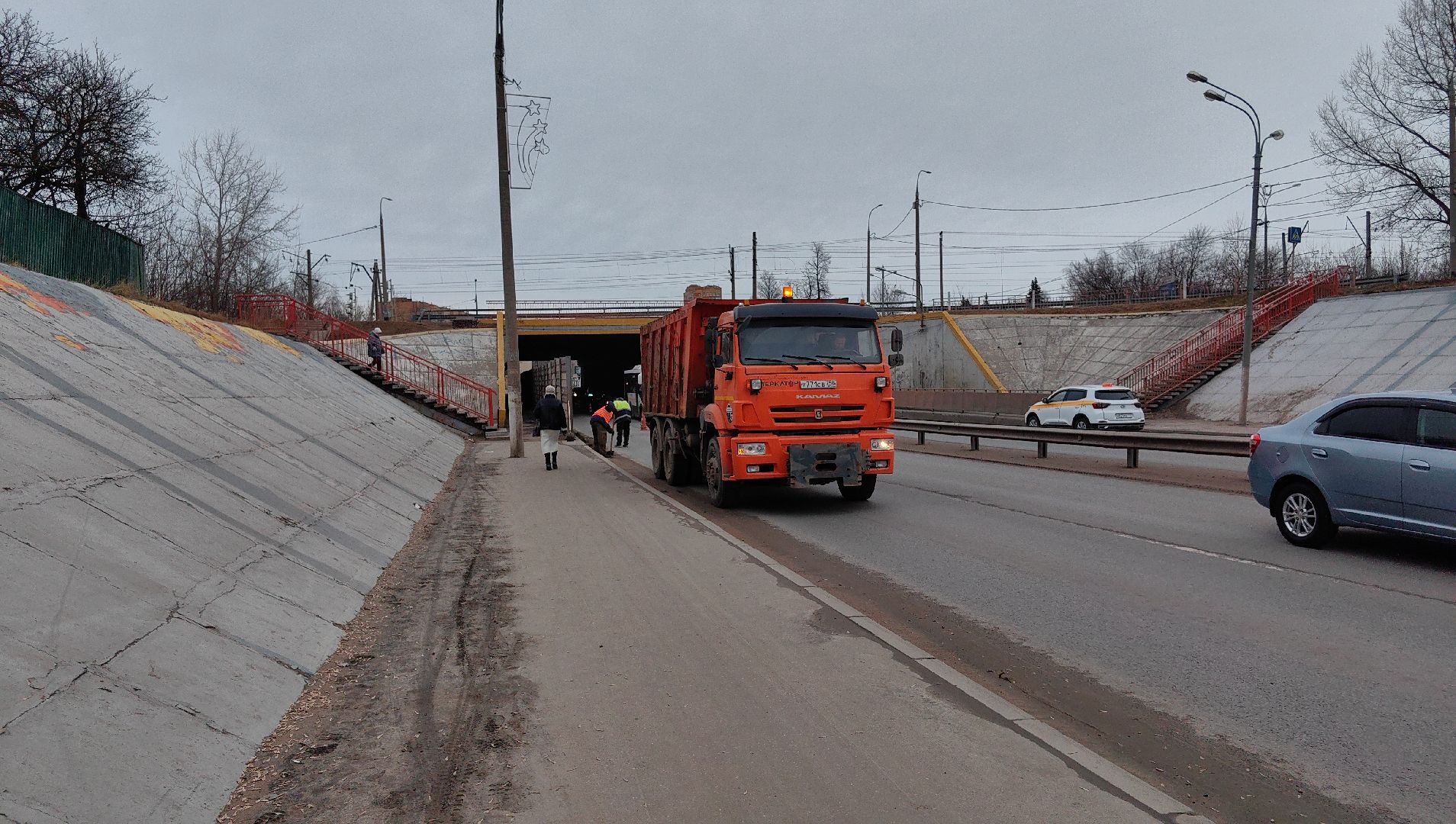 уборка улиц, жкх, дорога, мосавтодор, мусор, песок,