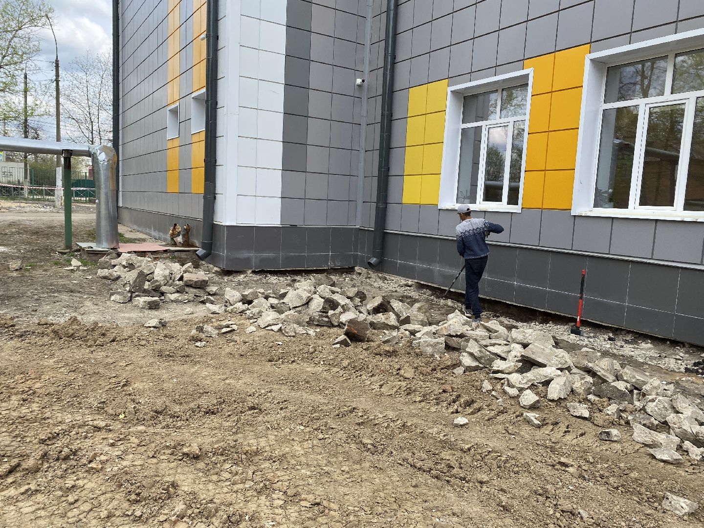 Чехов, благоустройство, школа, территория, отмостка