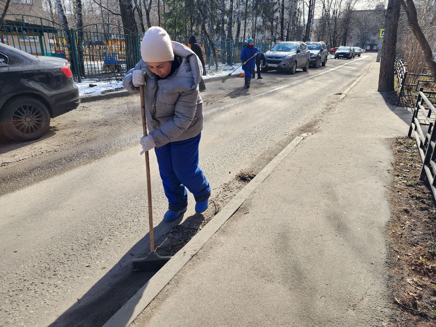 фрязино, уборка улиц, городское хозяйство, уборка дворов,