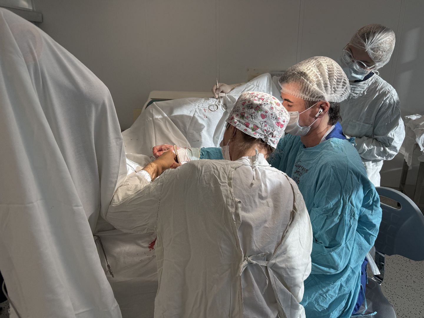 высокотехнологичные операции, доступная медицина,