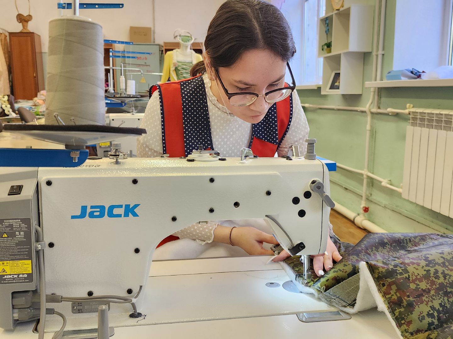 шитьё, сво, помощь фронту,