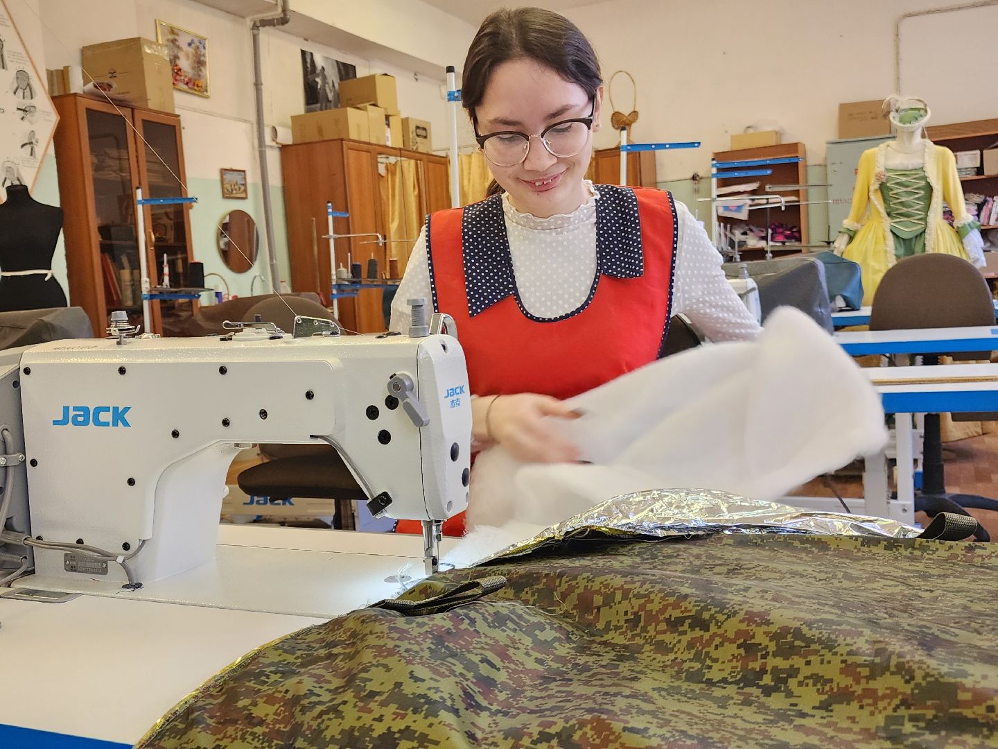 шитьё, сво, помощь фронту,