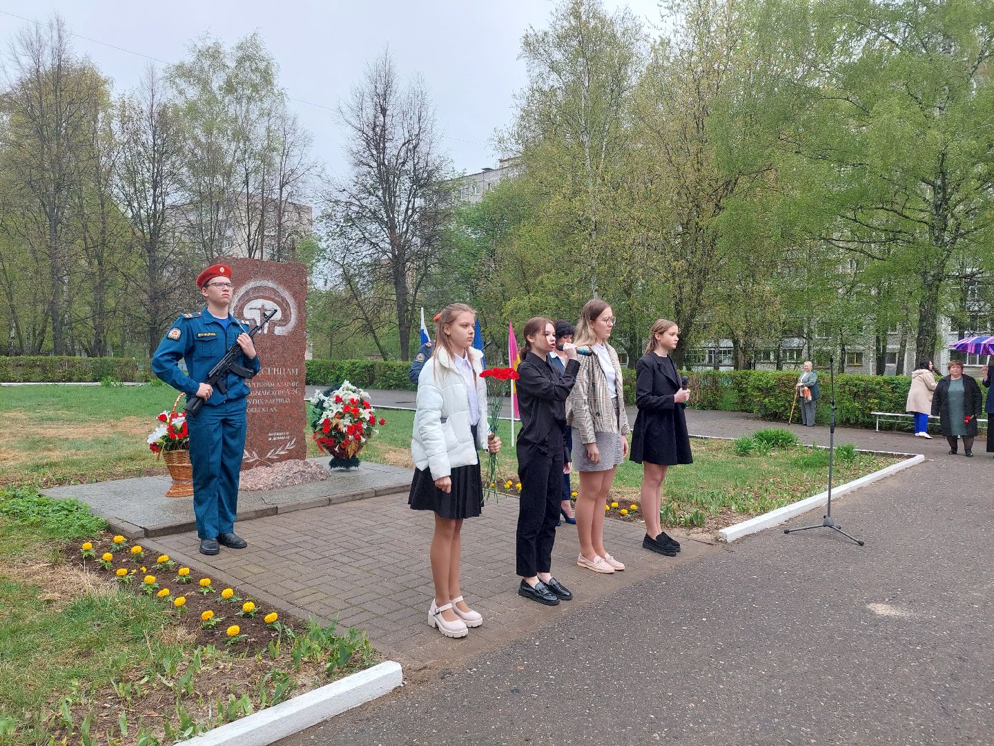 школьники, митинг, Чернобыль