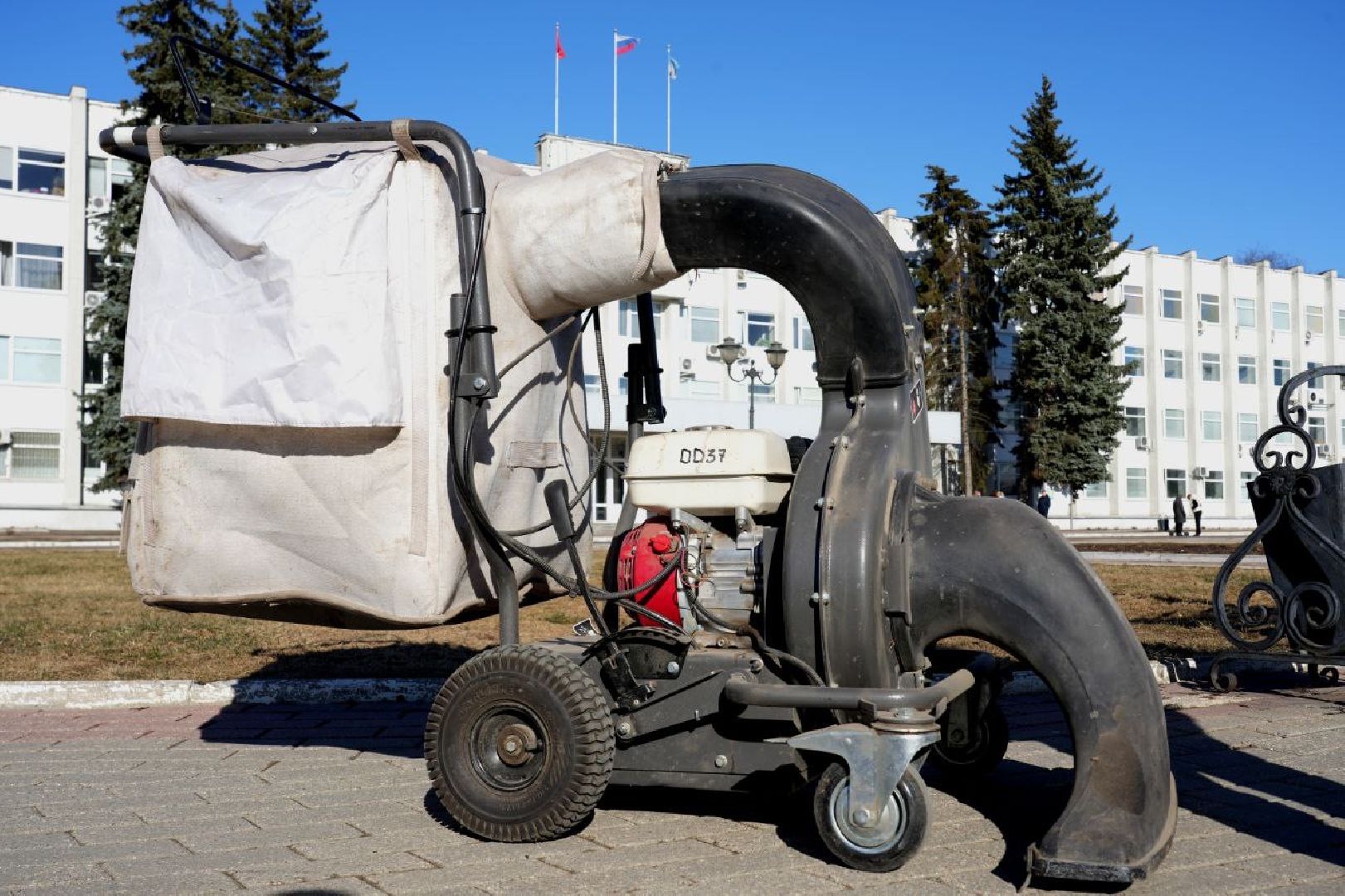 благоустройство, сергиев посад, сергиево-посадский городской округ, уборка, ручные пылесосы,