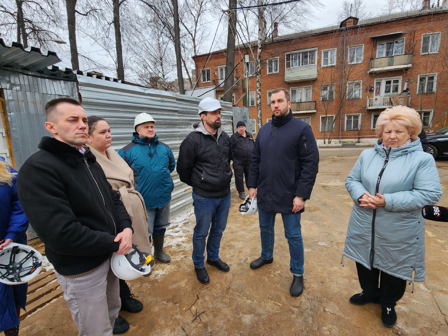 Чехов, улица лопасненская, школа 3, пристройка на 200 мест, строительство, комиссия, проверка, инспекция, сроки и качество работ, объем работ, глава округа михаил собакин,