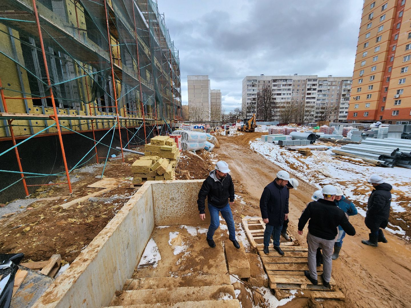 Чехов, улица лопасненская, школа 3, пристройка на 200 мест, строительство, комиссия, проверка, инспекция, сроки и качество работ, объем работ, глава округа михаил собакин,