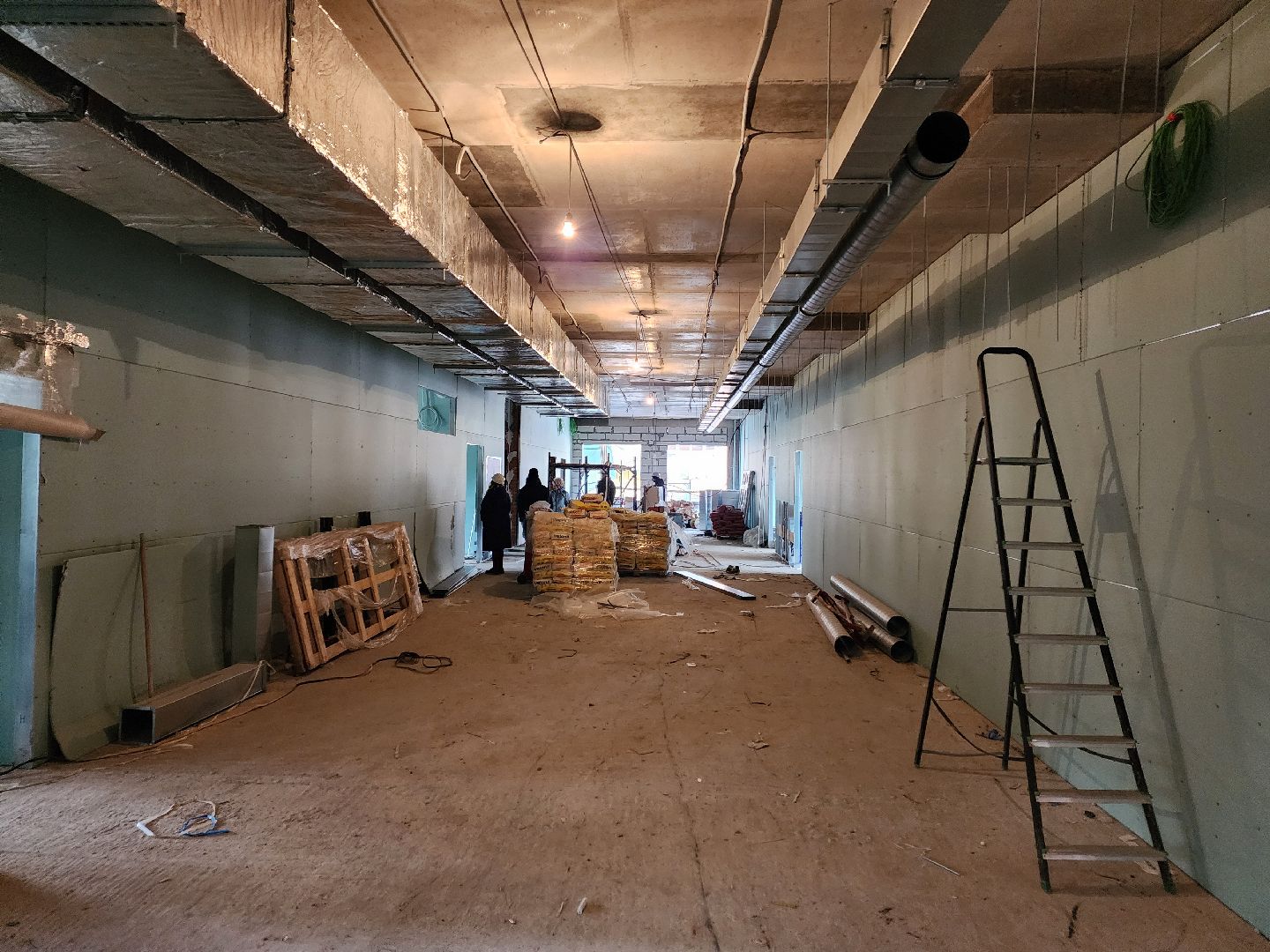 Чехов, улица лопасненская, школа 3, пристройка на 200 мест, строительство, комиссия, проверка, инспекция, сроки и качество работ, объем работ, глава округа михаил собакин,