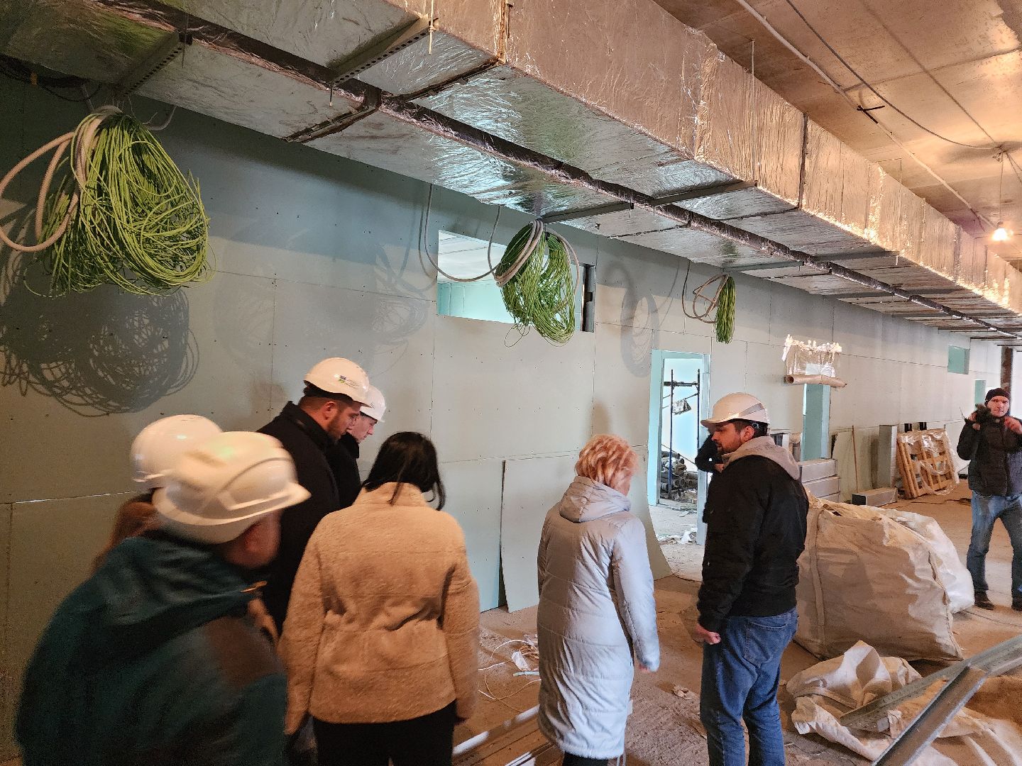 Чехов, улица лопасненская, школа 3, пристройка на 200 мест, строительство, комиссия, проверка, инспекция, сроки и качество работ, объем работ, глава округа михаил собакин,