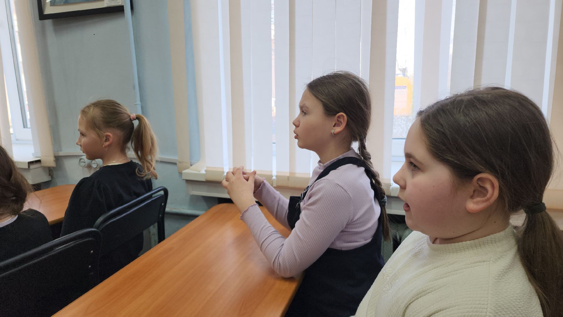 лидия жарова, писатели подмосковья, шатурская детская библиотека,всемирный день поэзии,